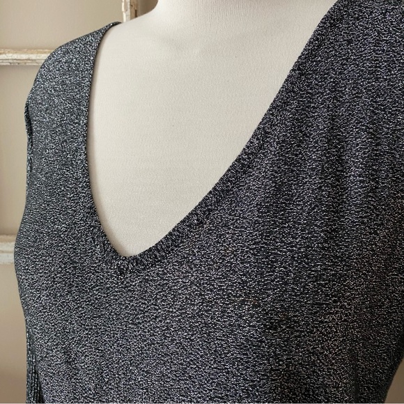 Metallic silver v neck sweater by mac & jac - Picture 3 of 6